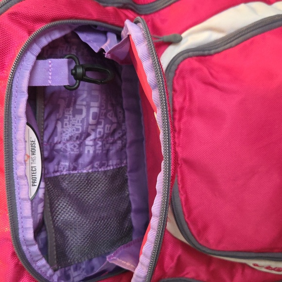Under Armour Vibrant Pink and Gray Backpack - Picture 6 of 8